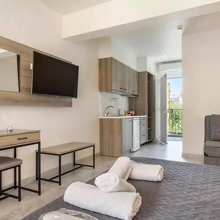 Papatsas Center Nydri (Lefkada)