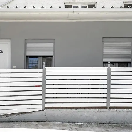 Papatsas Center Nydri (Lefkada)