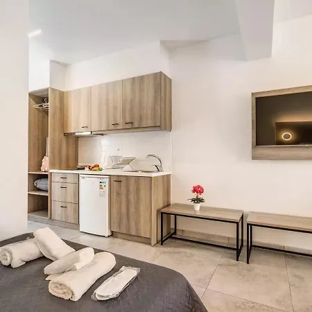 Daire Papatsas Center