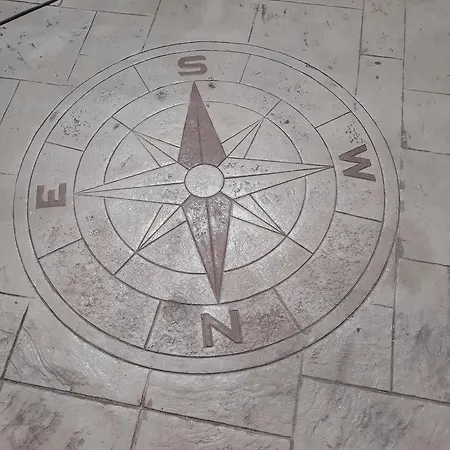 Papatsas Center Nidrí