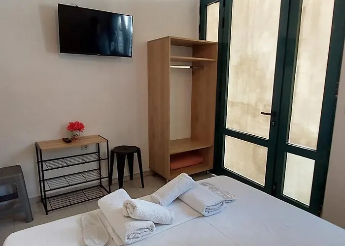 Papatsas Center * Nydri (Lefkada)