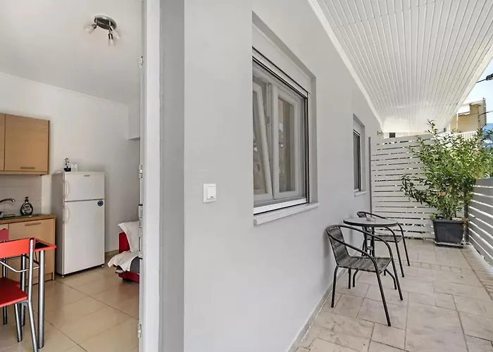 Papatsas Center Nydri (Lefkada)