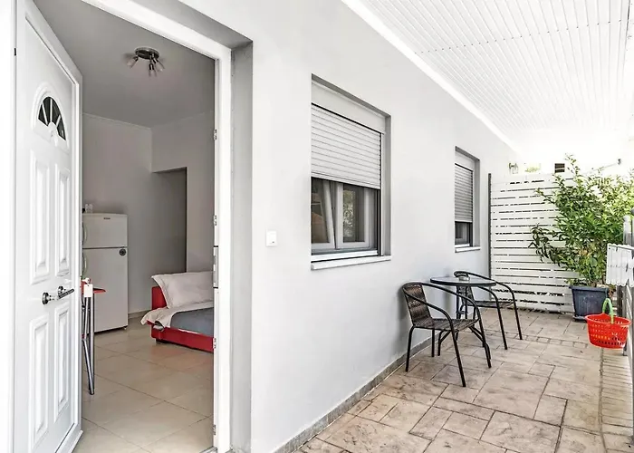 Papatsas Center Lägenhet Nidhrion