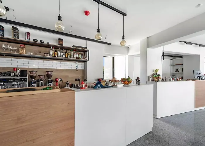 Papatsas Center * Nydri (Lefkada)