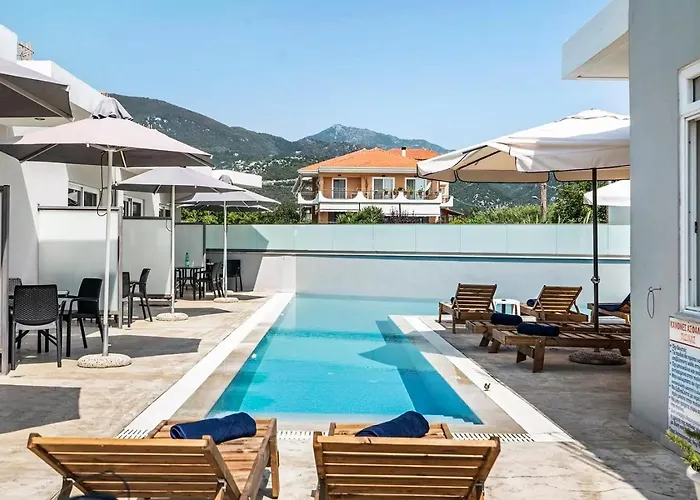 Papatsas Center Nydri (Lefkada)