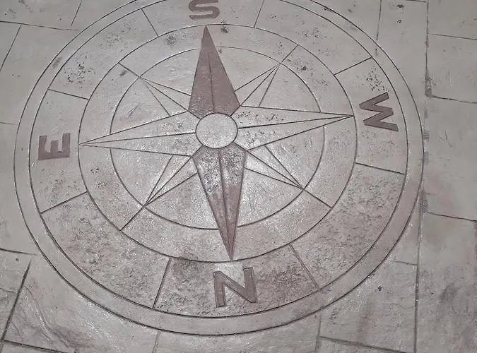 Papatsas Center Nydri (Lefkada)